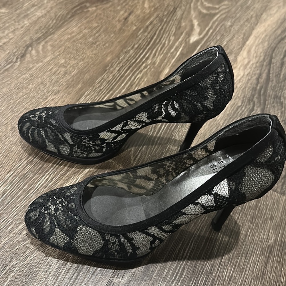 Stuart Weitzman Heels - Picture 2 of 4